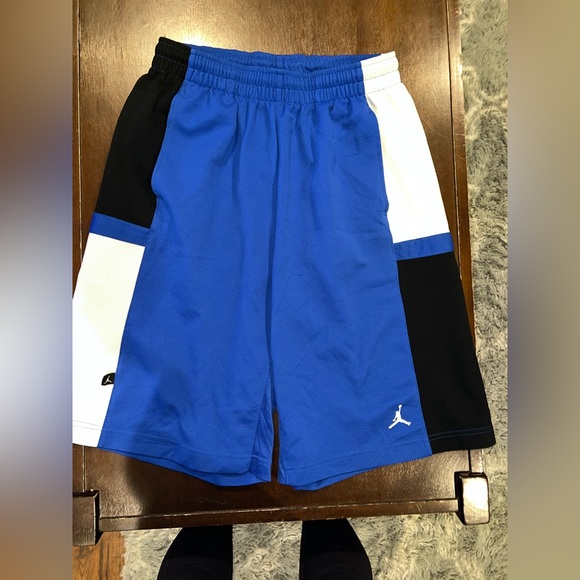 mens jordan basketball shorts